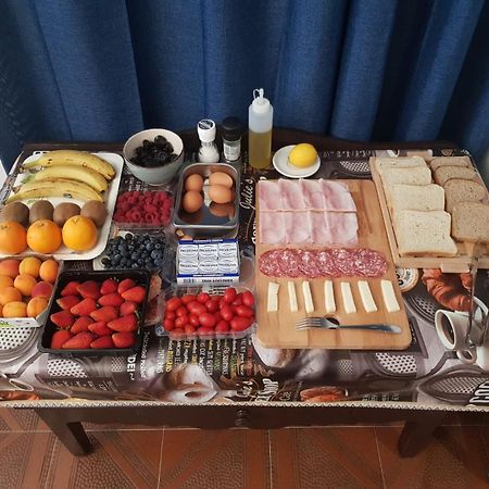 Al Laghetto La Morra Bed and Breakfast Εξωτερικό φωτογραφία