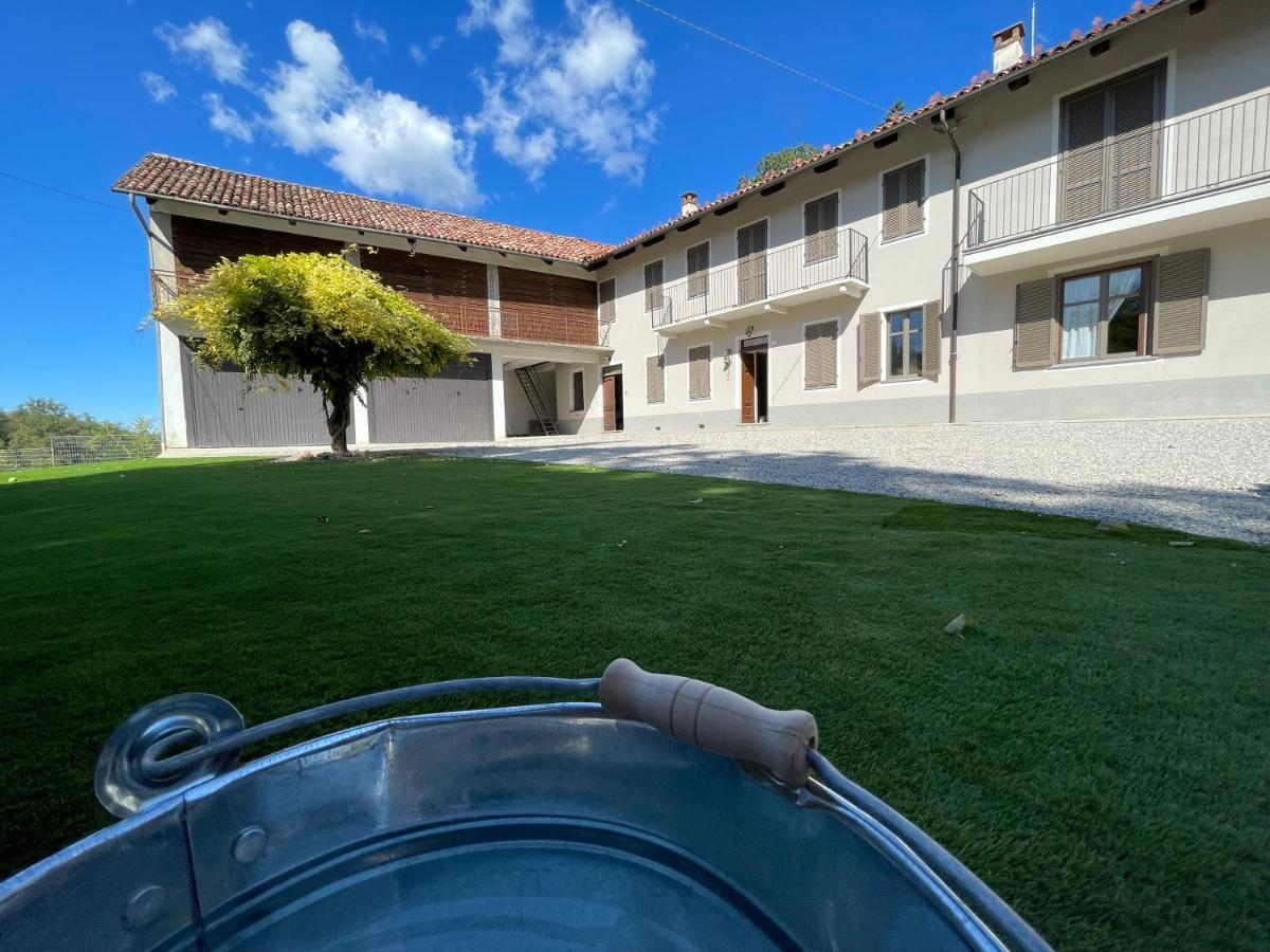 Al Laghetto La Morra Bed and Breakfast Εξωτερικό φωτογραφία
