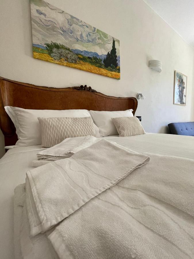 Al Laghetto La Morra Bed and Breakfast Εξωτερικό φωτογραφία
