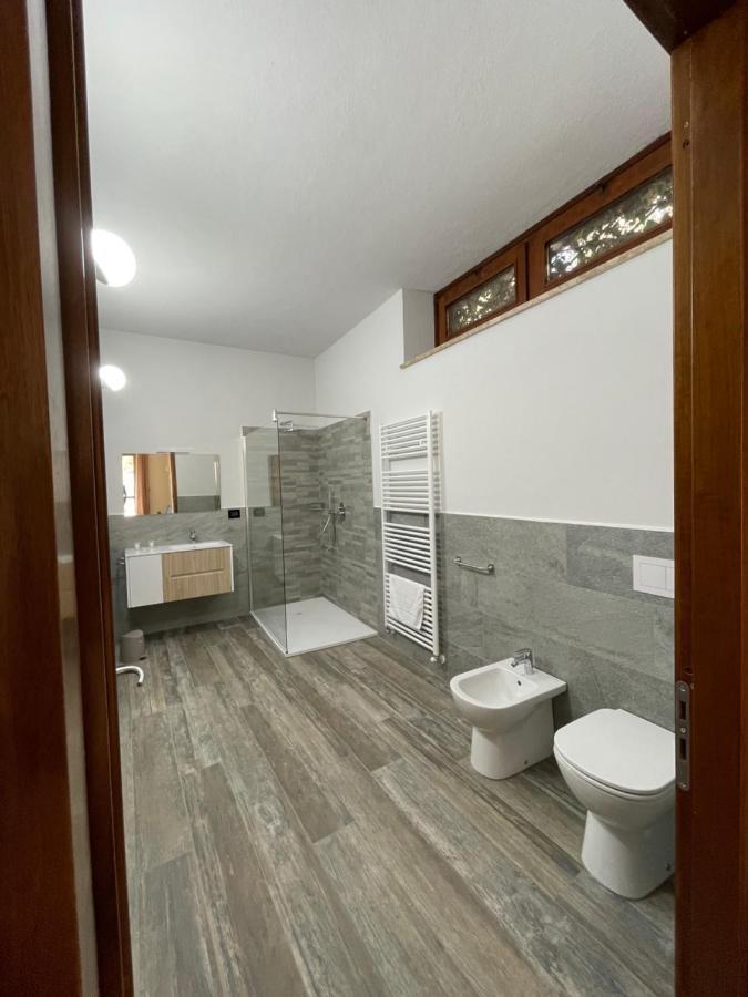 Al Laghetto La Morra Bed and Breakfast Εξωτερικό φωτογραφία