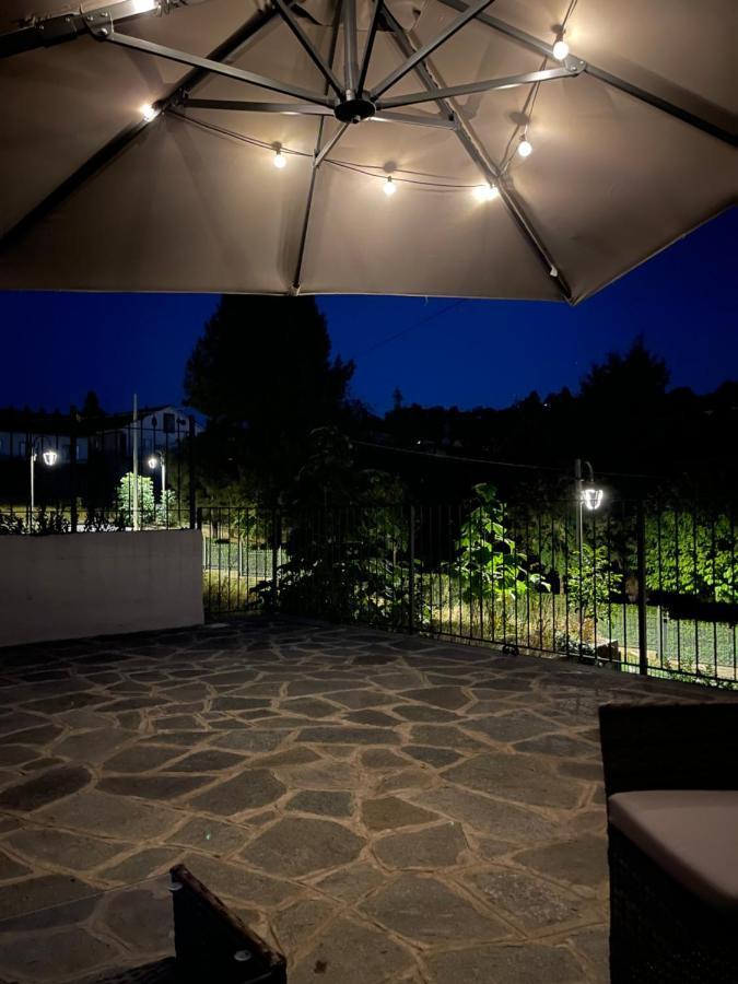 Al Laghetto La Morra Bed and Breakfast Εξωτερικό φωτογραφία