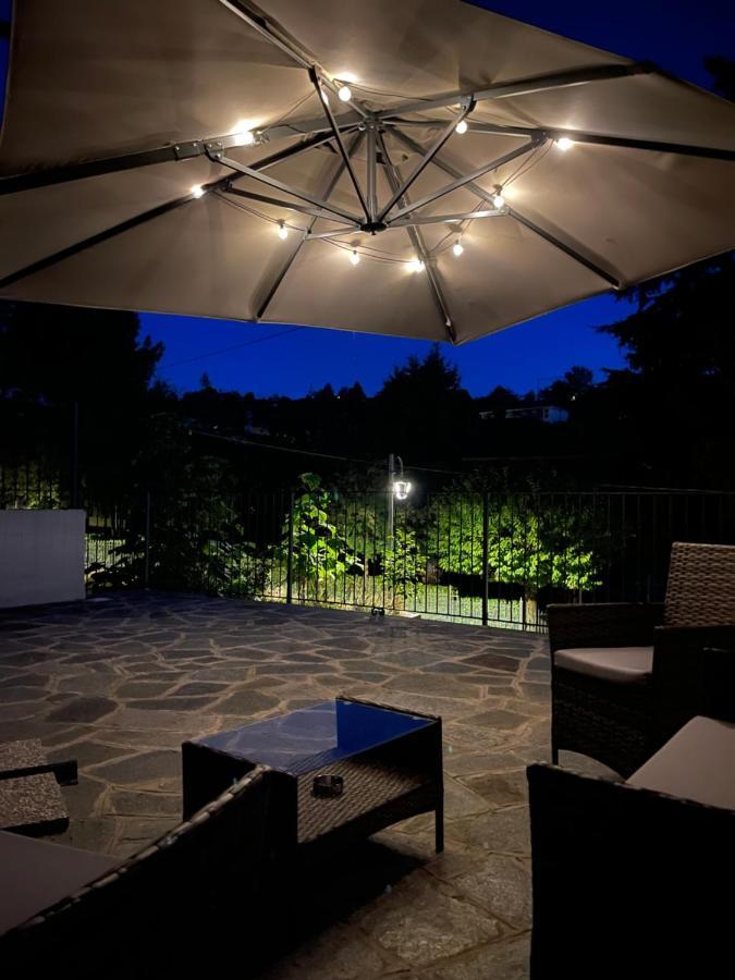 Al Laghetto La Morra Bed and Breakfast Εξωτερικό φωτογραφία